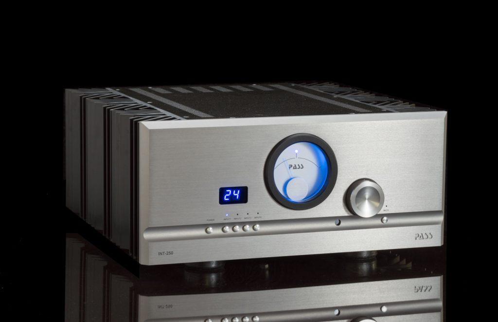 das er einfach saugut klingt,hört man sofort- schreibt H. Biermann in LowBeats zum Pass INT 60AC www.berlin-hifi.de und www.audio-offensive.de