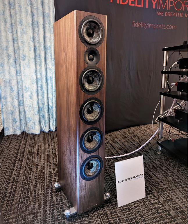 Lobenswerte Juwel – ACOUSTIC ENERGY AE 520 