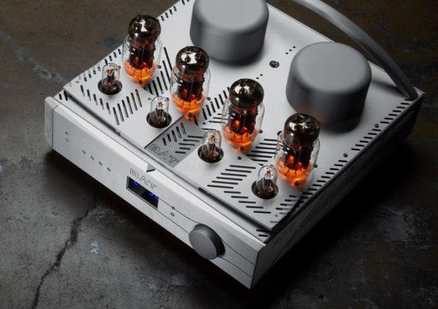 Toller Verstärker schreibt Holger Barske in der LP 2/23 zum BAT (Balanced Audio Technology) VK 80i www.audio-offensive.de und www.berlin-hifi.de