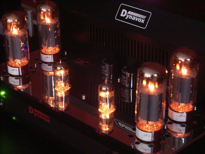 Dynavox VR-70E2 Röhrenverstärker. Neu! Verbessertes, stärkeres Netzteil!!! Dynavox VR-70E2 - Neu! Verbessertes Netzteil!