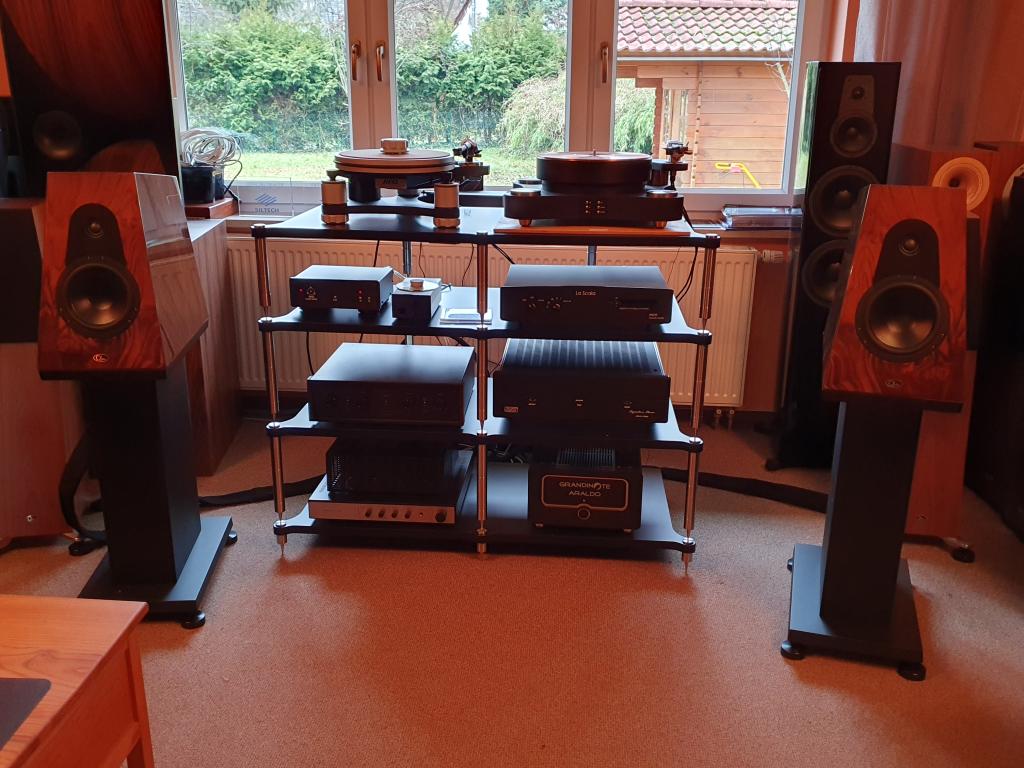 Die sensationellen QLN Signature aus Schweden neu in unserer Vorführung www.audio-offensive.de und www.berlin-hifi.de