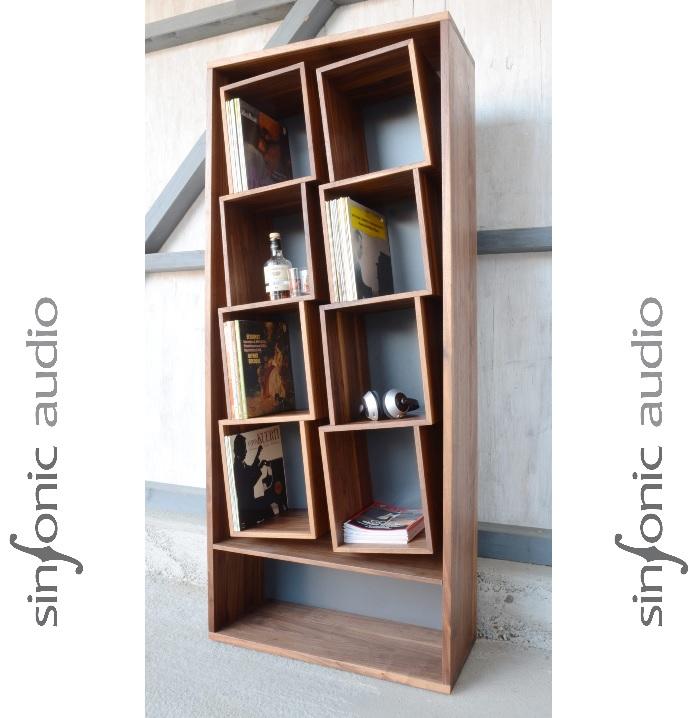 Das High-End Schallplatten-Regal Das Schallplatten-Regal mit den schräg gestellten Fächern