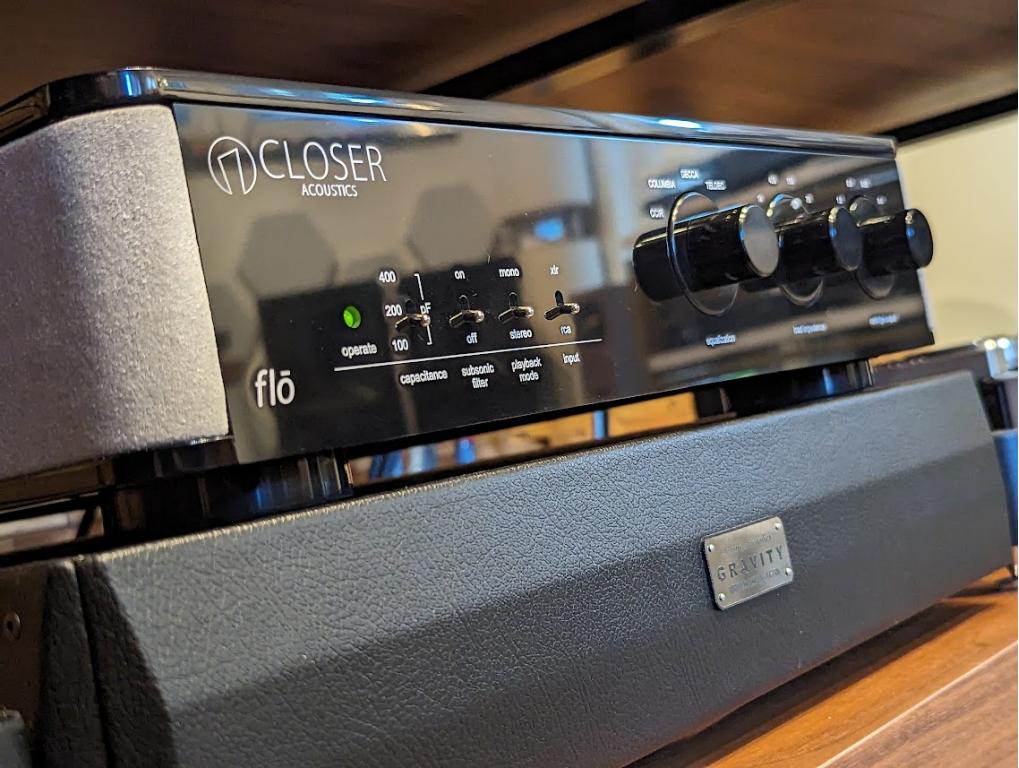 CLOSER ACOUSTICS Flō