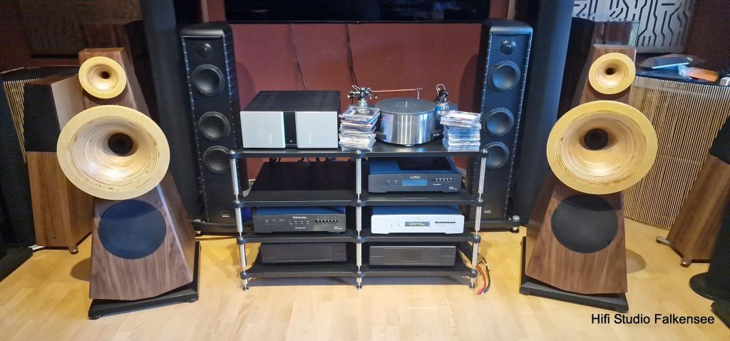 Wir haben die Odeon Helix neu in unserer Vorführung www.berlin-hifi.de und www.audio-offensive.de