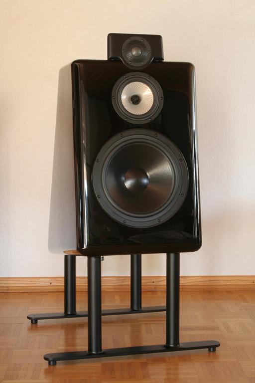 Neu - mit aktiver Bassentzerrung 