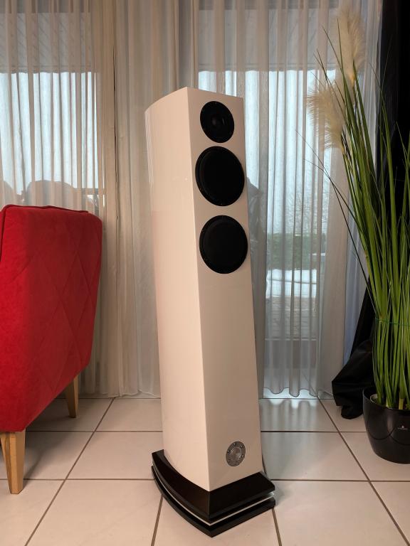 ATOHM GT-2 aktuell STEREOPLAY HIGHLIGHT mit Anspruch auf Weltklasse 