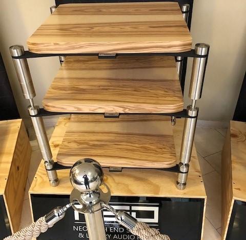 NEO High End, Luxus Audio Möbel 
