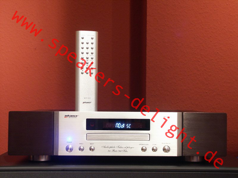 Advance Acoustic MCD 203; 24 Bit/96 kHz Wandler und Röhrenausgangsstufe! Advance Acoustic MCD 203 mit Röhrenausgangsstufe!