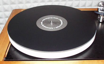 ACHROMAT  Plattentellerauflage  von THE FUNK FIRM ACHROMAT   5mm Stärke