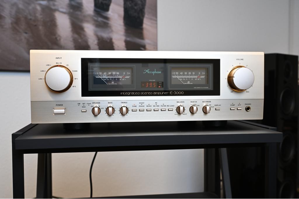 Accuphase Vollverstärker E 3000