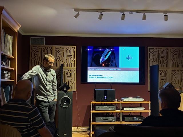 Vielen Dank für Euren Besuch unseres Analogabends mit Micha Huber (EMT, Thales Schweiz) www.berlin-hifi.de und www.audio-offensive.de