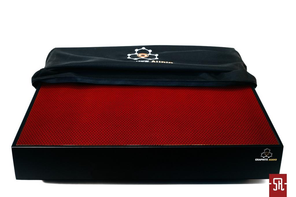 Klanglich und auch optisch - die beste Basis, die wir kennen : Graphite Audio Classic 100 Ultra