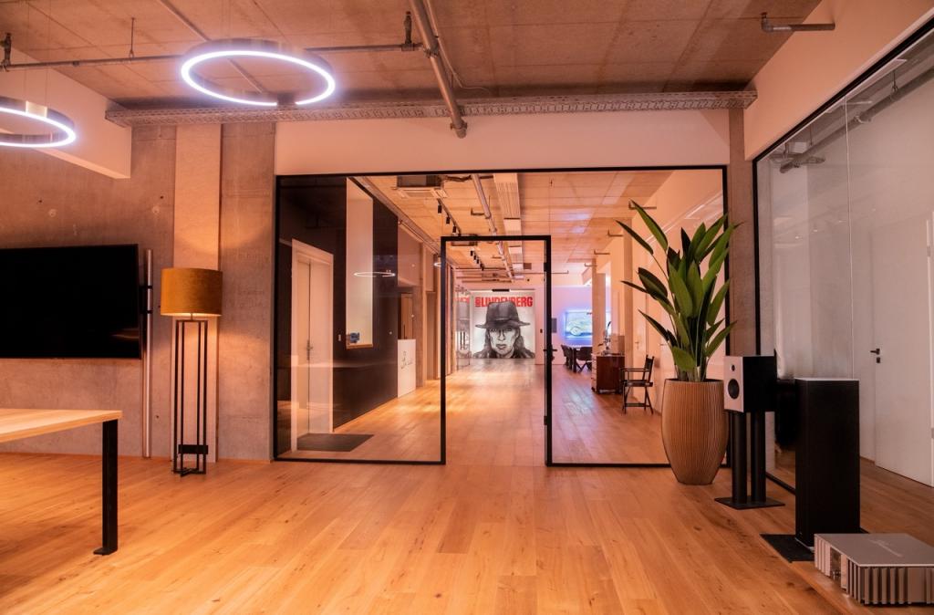 Wir laden Sie herzlich zu unserem monatlichen Hifi-Stammtisch ein!