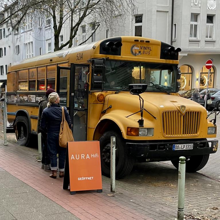 Vinylbus bei Aura HiFi – Freitag, 7. November 2025
