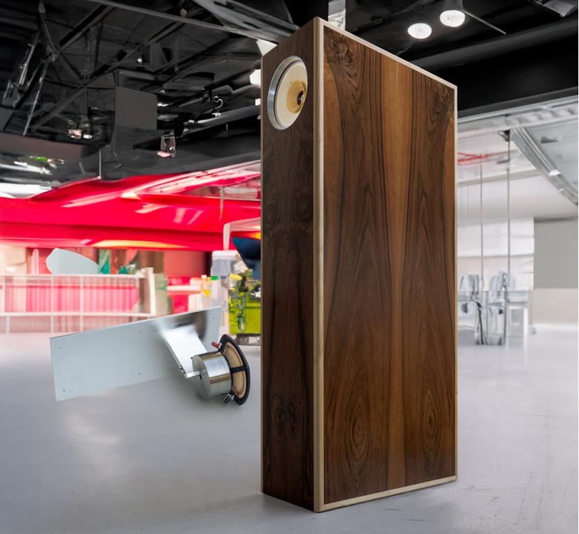 WOLF VON LANGA® Lautsprecher Neuheit zum Jahresende – Jetzt entdecken! Wolf von Langa Premium High-End Lautsprecher