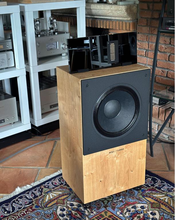  WOLF VON LANGA® Lautsprecher Vorführung an Samstagen, bitte anmelden! Wolf von Langa Premium Highend Lautsprecher
