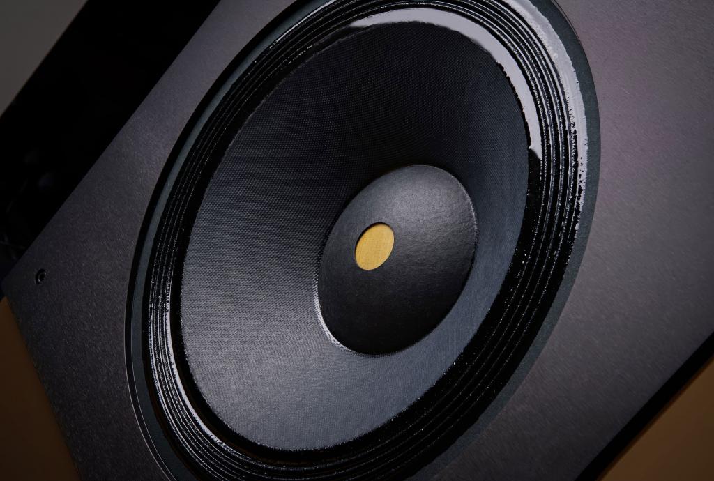 Gar nicht leise – WOLF VON LANGA® Lautsprecher 1x1