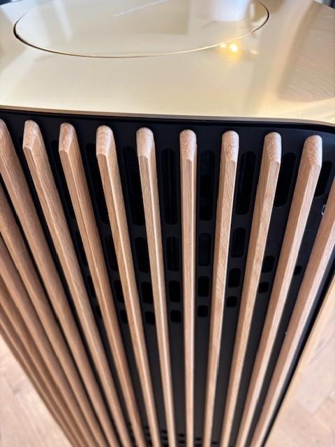 Beolab 50 Gold %  Beolab 50 Gold Front taupe/ Sidepanel Oak