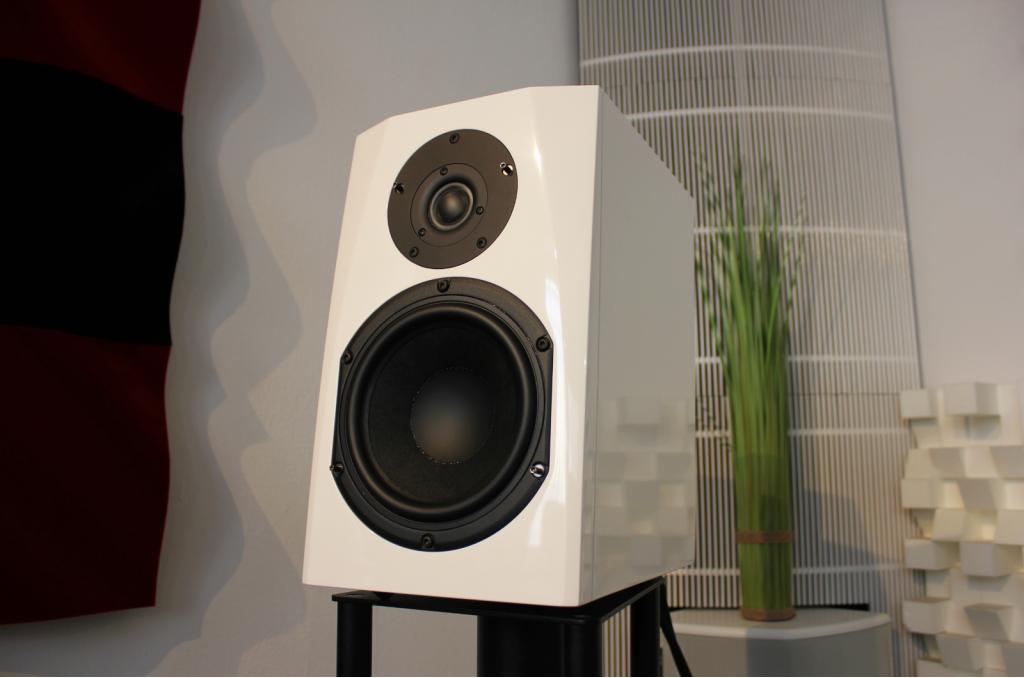 Rauch und Schall in München über die neue Phonar Veritas m4.2SE. Was ein Statement! Bluetooth_Phonar_Rauch_und_Schall_Veritas_Lautsprecher_München_SE_Special_Edition_NEXT_Hifi