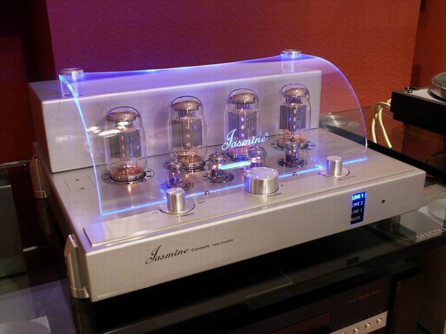 Jasmine `Concerto´ - KT88 Röhrenvollverstärker, fernbedienbar! `Pure, Simple, Natural!´