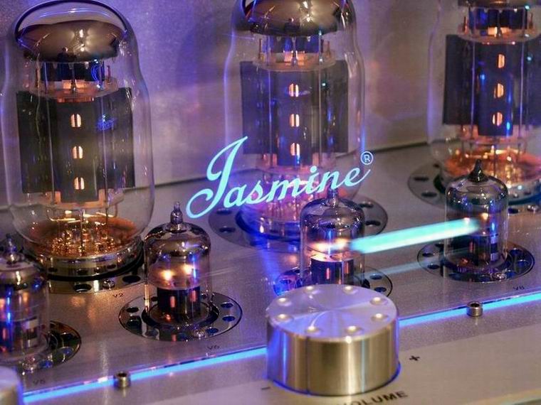 Jasmine `Concerto´ - KT88 Röhrenvollverstärker, fernbedienbar!!! Jasmine 
