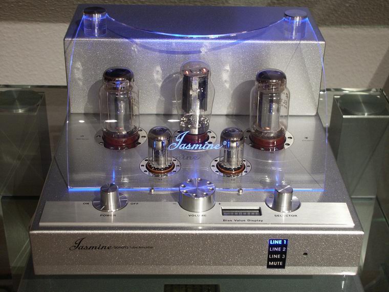 Jasmine `Sonata´- EL-156 Single-Ended Röhrenvollverstärker, fernbedienbar Jasmine `Sonata´ - EL-156 Single-Ended Class-A