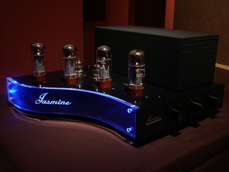 Jasmine `The Piano´ - Fernbedienbarer Röhrenvollverstärker! Jasmine 