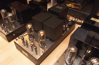 AUSTRIAN - ANALOG - AUDIO RÖHRENENDSTUFEN SE-TRIODEN 211 CLASSIC IN STEREO ODER MONO AUSFÜHRUNG
