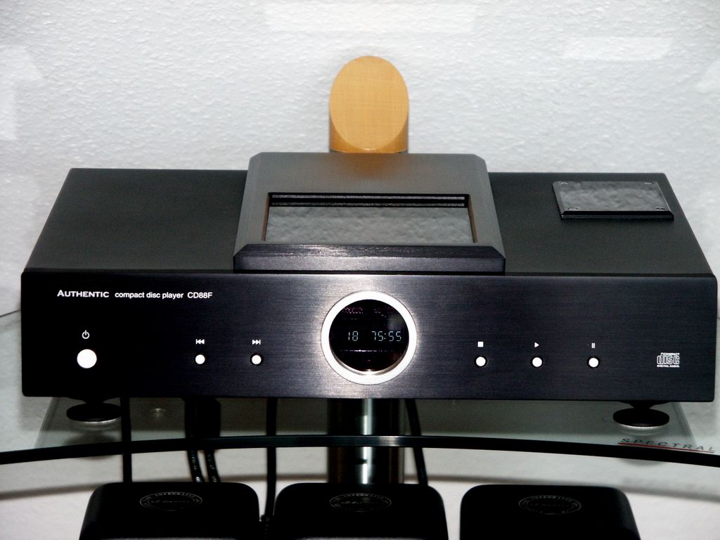 AUTHENTIC - CD-88F Röhren- CD-Player 24bit/192khz Upsampling AUTHENTIC - CD-88F Röhren- CD-Player