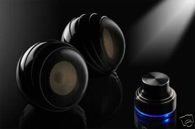 Dann klappts auch mit der Frau...  Part 4. SWANS S3W, die audiophilen Schreibtischtäter